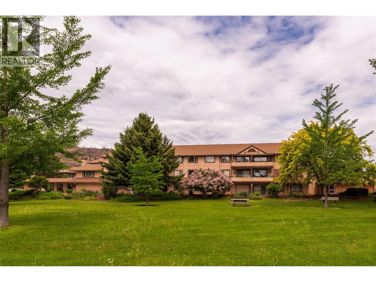 337 MCKINNEY Road Unit# 216, Oliver