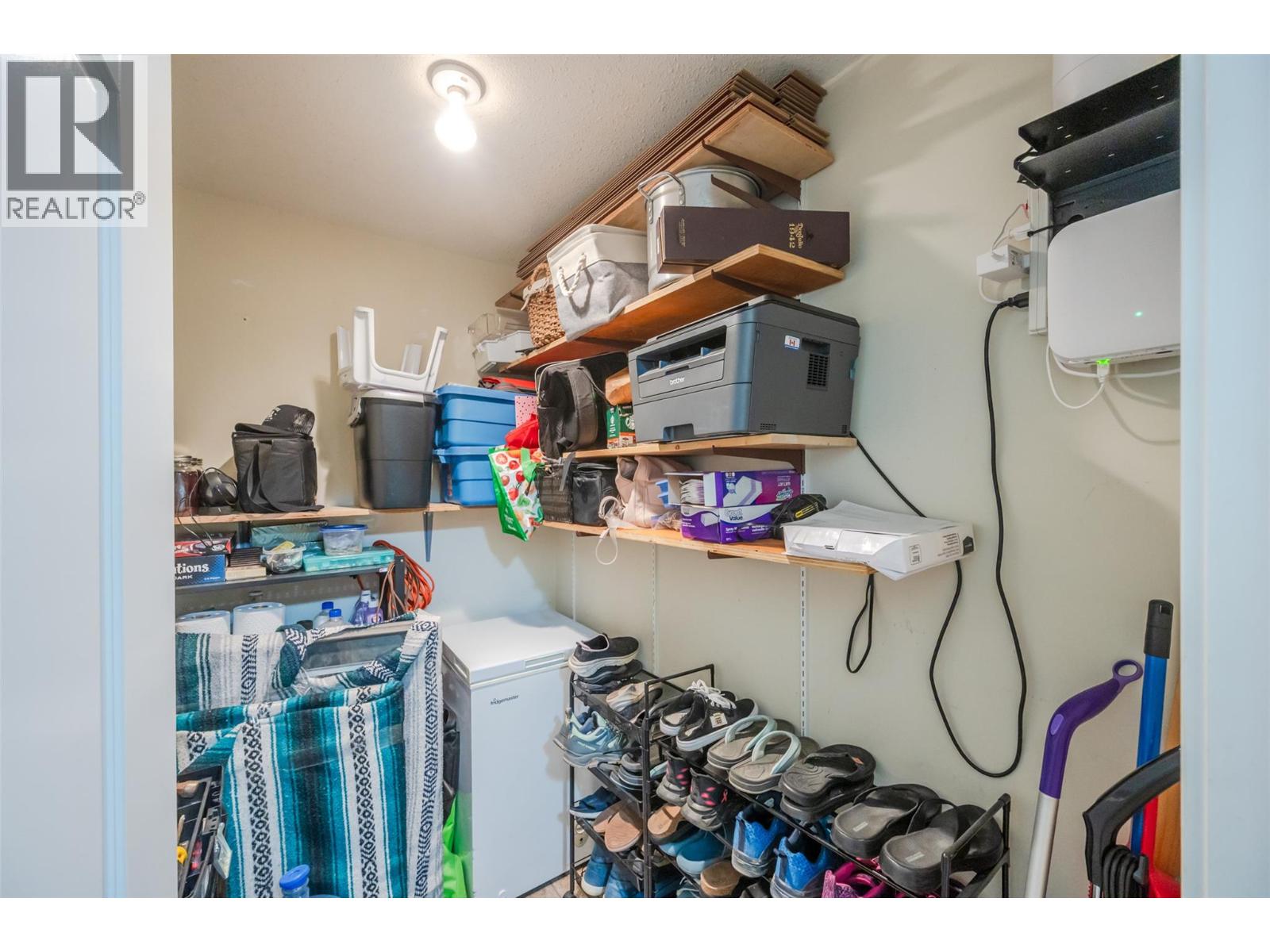 337 MCKINNEY Road Unit# 216, Oliver