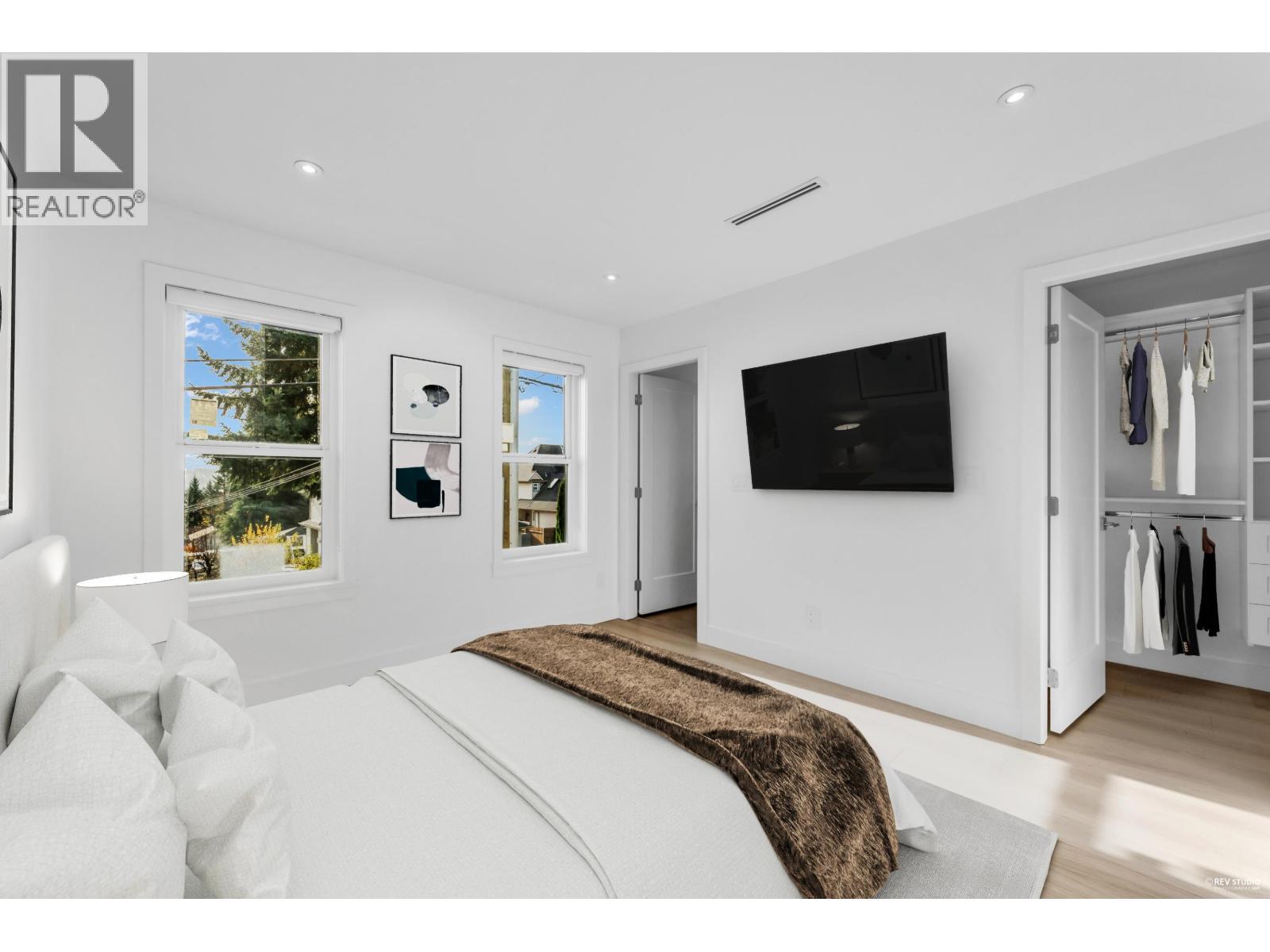 101 1125 CARTIER AVENUE, Coquitlam