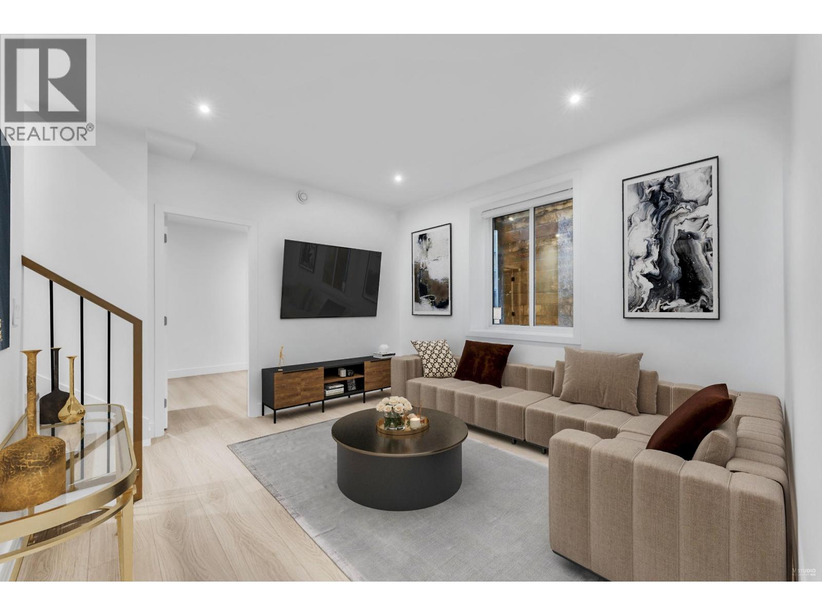 101 1125 CARTIER AVENUE, Coquitlam