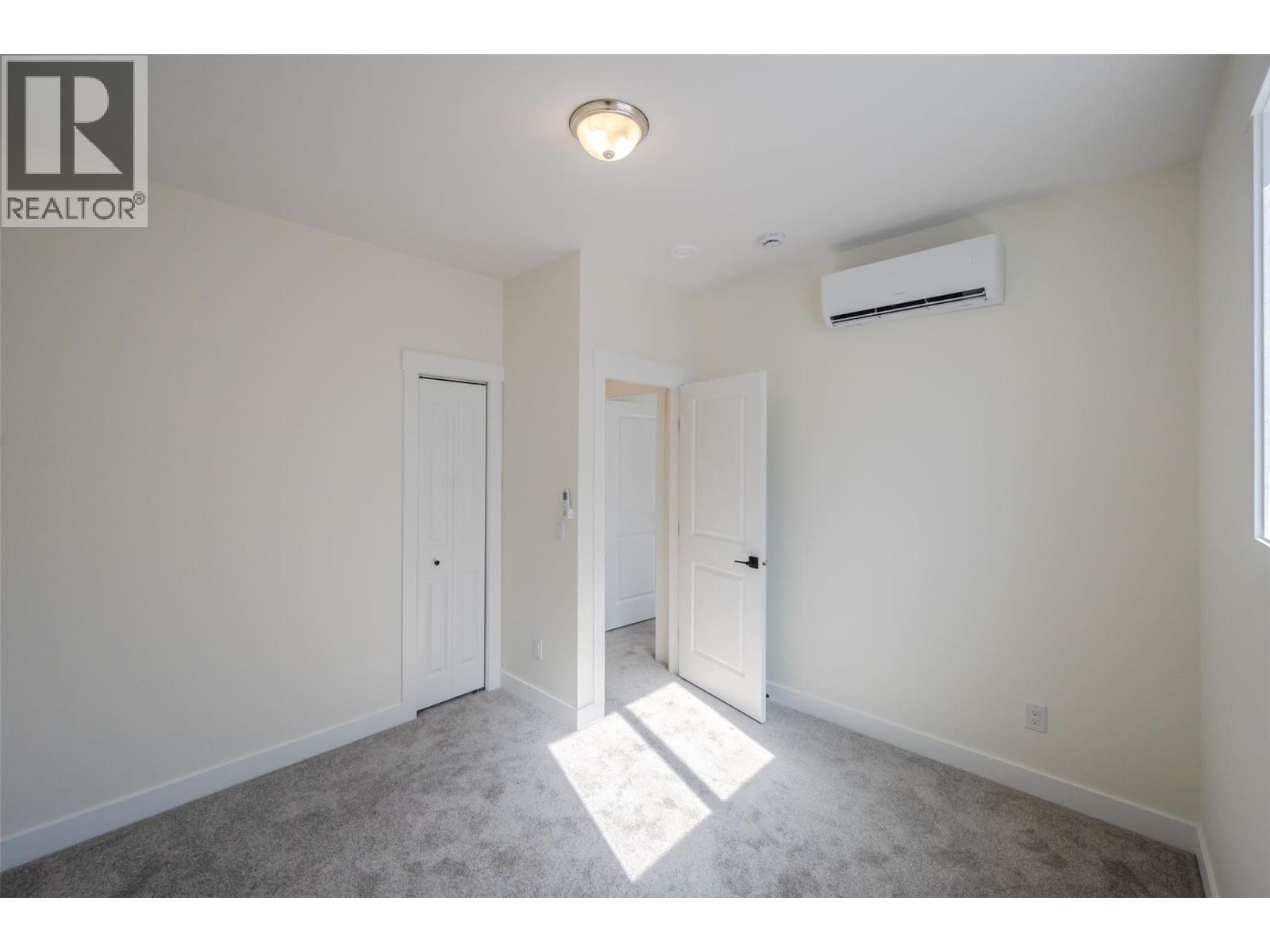 102 11612 Victoria Road South, Summerland