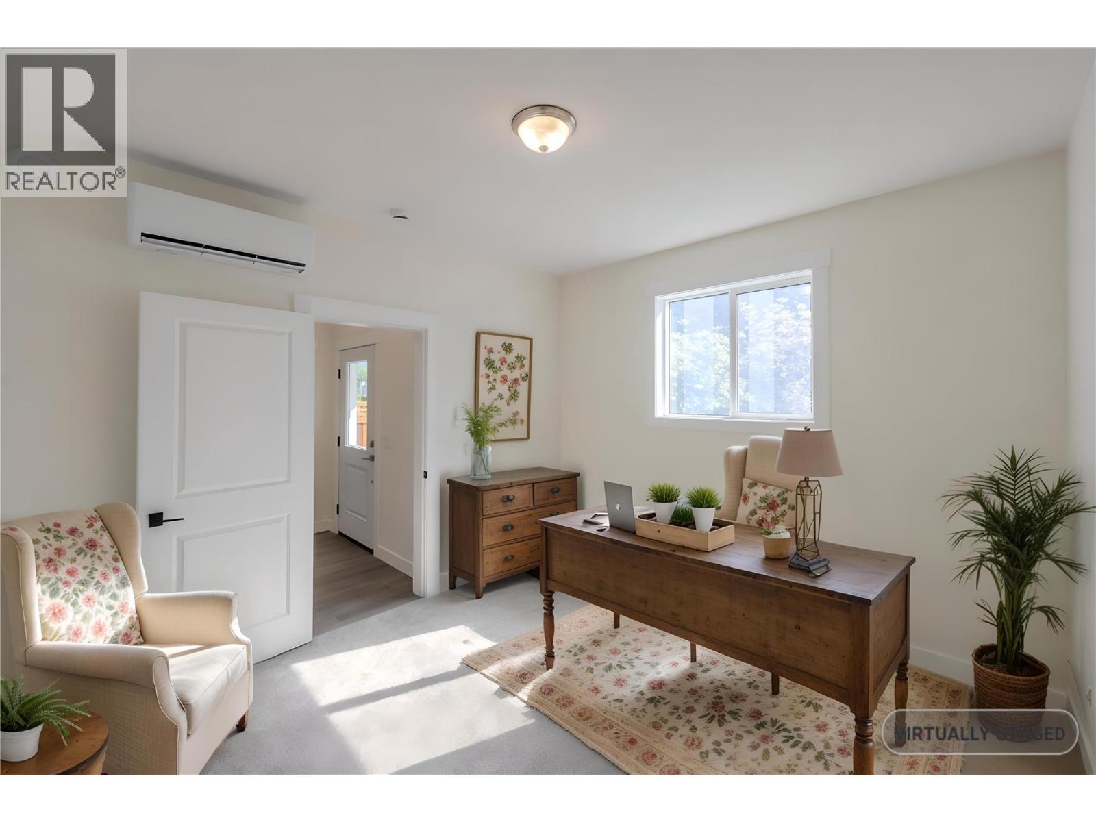 102 11612 Victoria Road South, Summerland