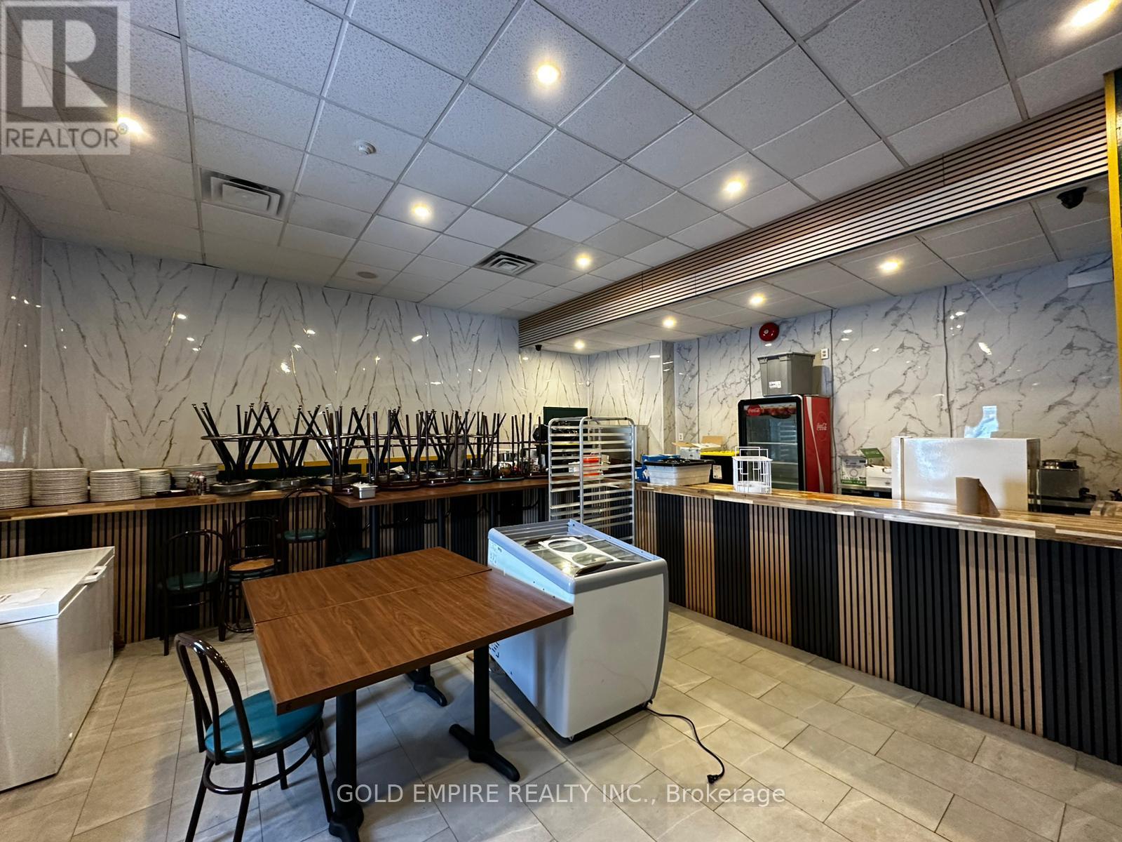 2 - 530 CLARKE ROAD - Photo 5 of 6, London East (East I), Ontario