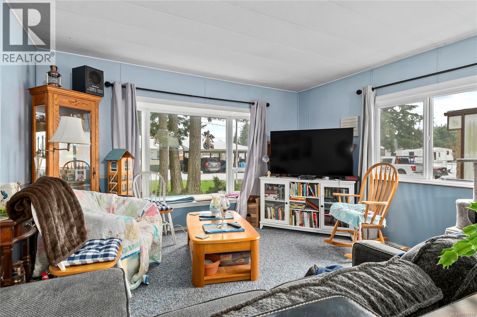 #A 3160 ISLAND HWY N - 12