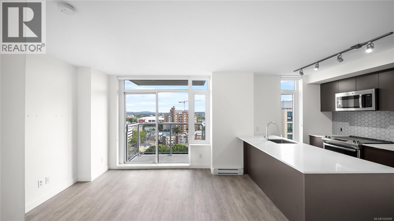 1601 845 Johnson Street, Victoria