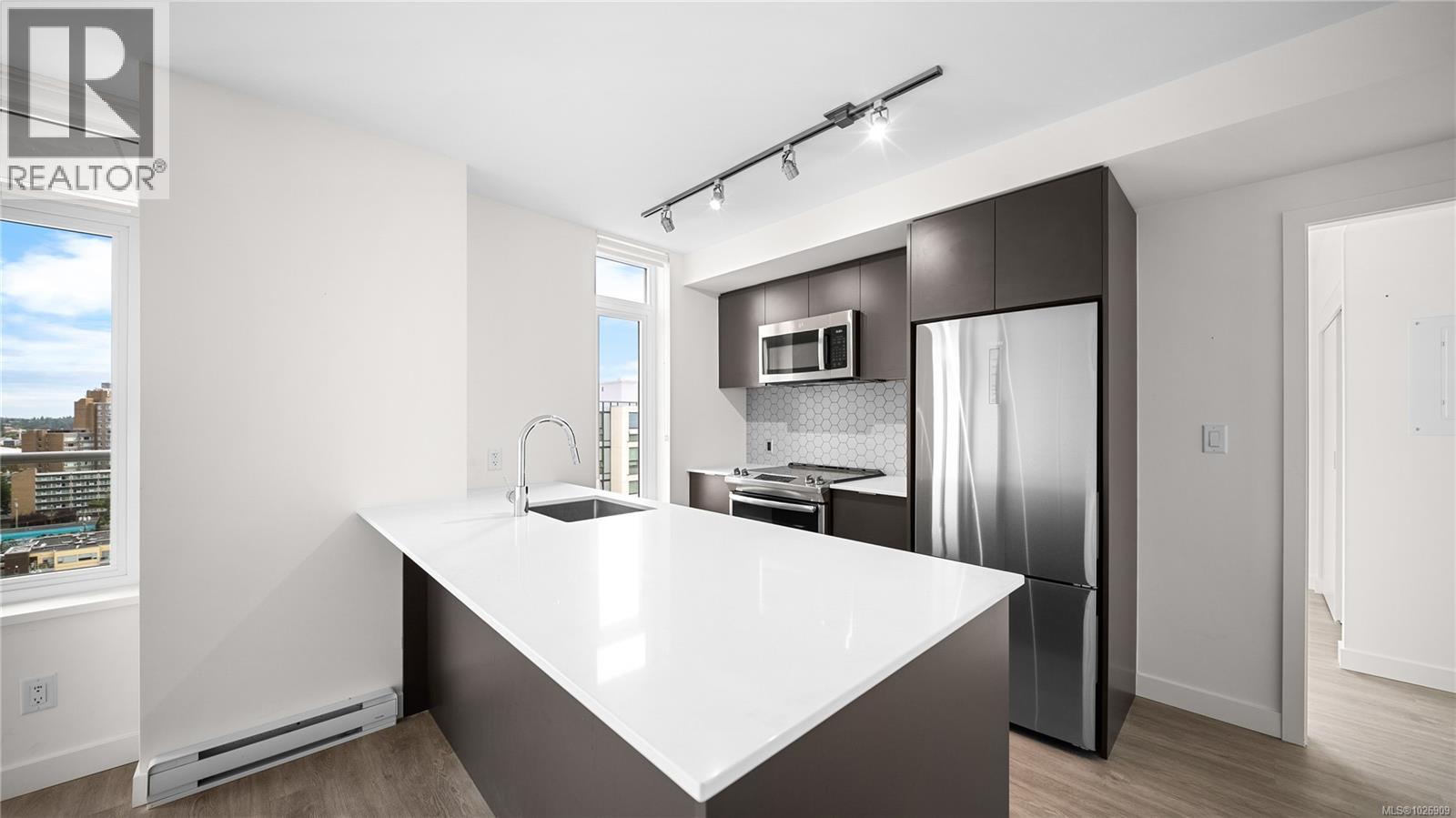 1601 845 Johnson Street, Victoria