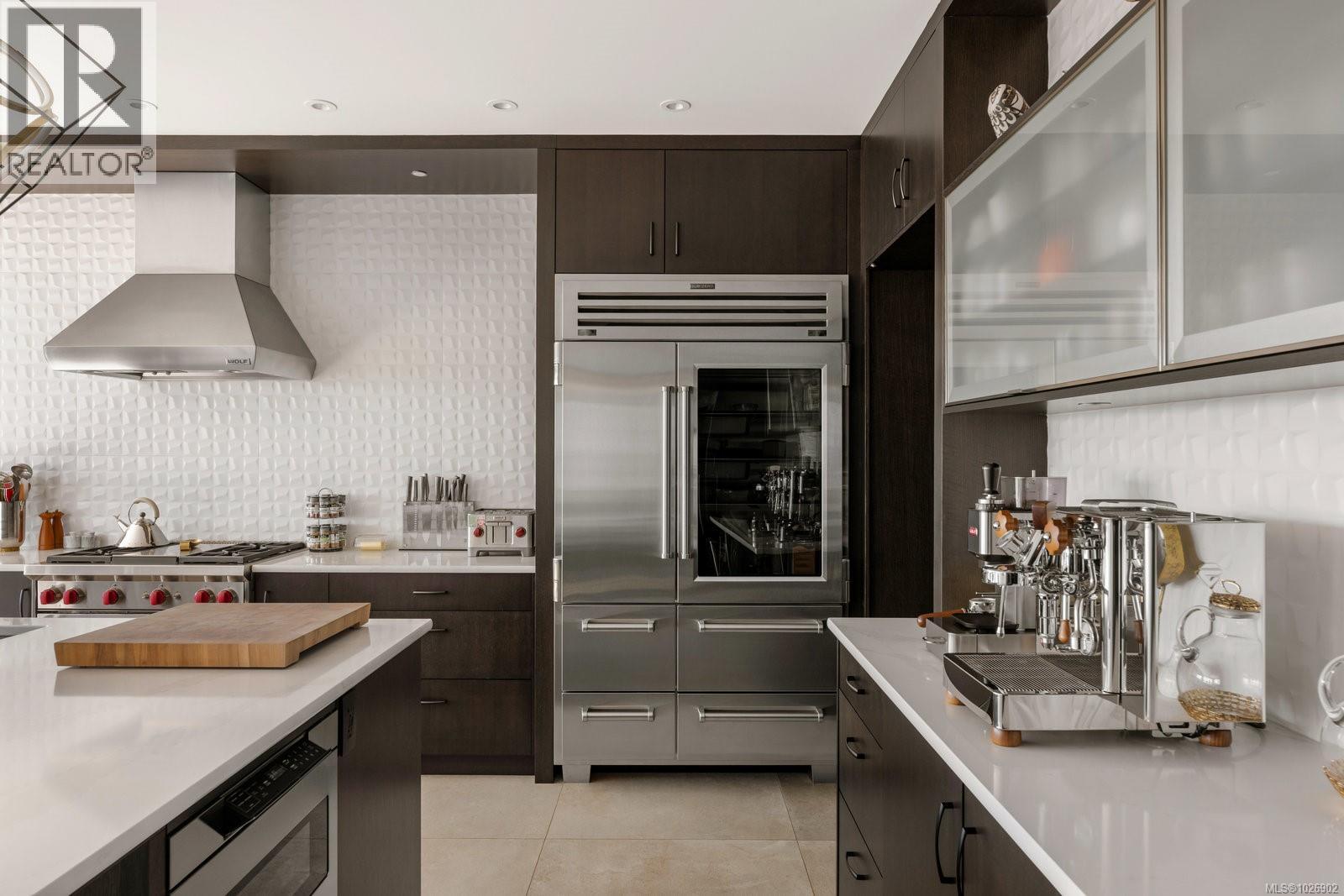  231 Hidden Point, Oak Bay