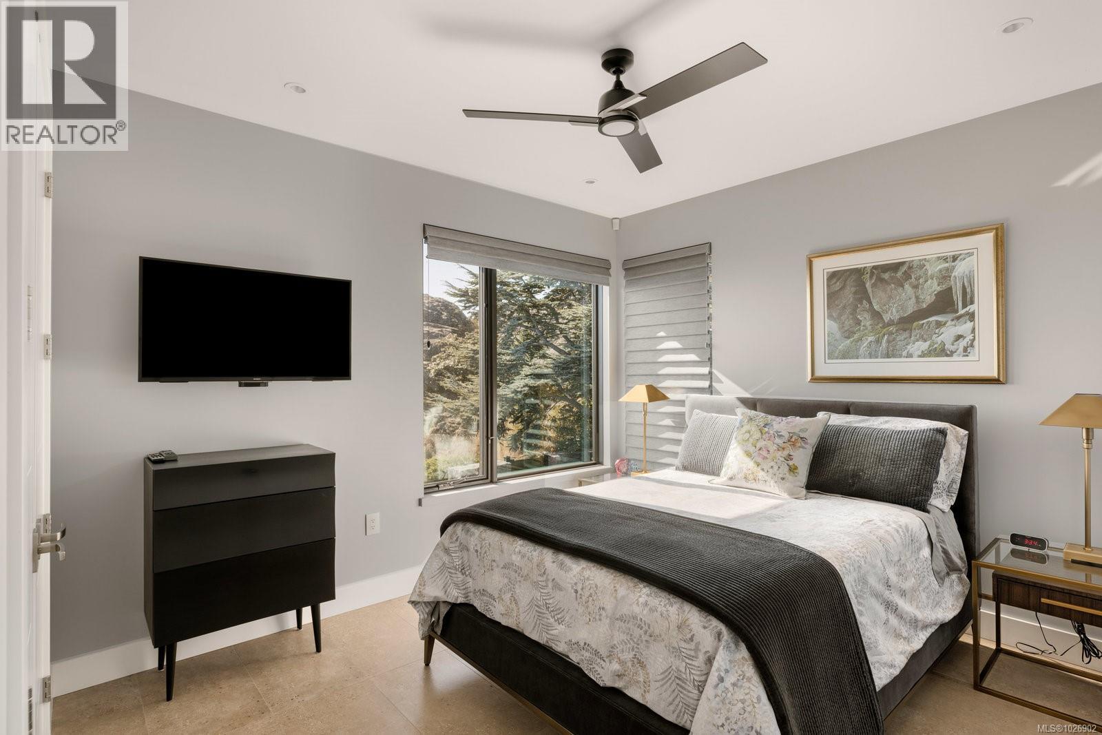  231 Hidden Point, Oak Bay