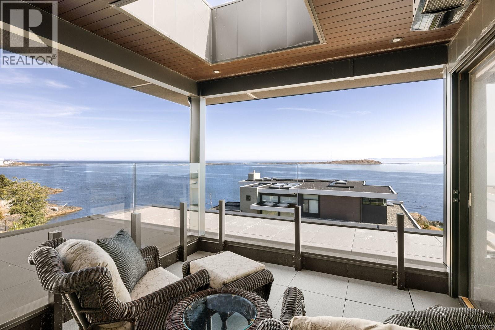  231 Hidden Point, Oak Bay