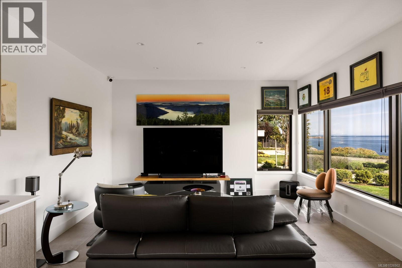  231 Hidden Point, Oak Bay