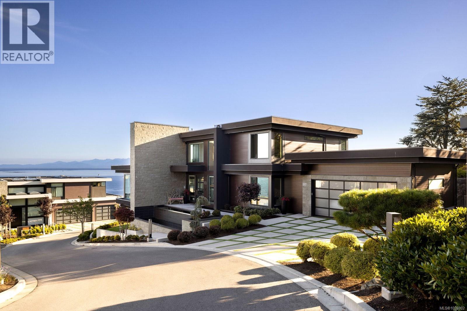  231 Hidden Point, Oak Bay