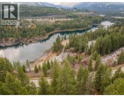 3605 Highway 3a & 6 Road, South Slocan, BC V0G2G3 Photo 6