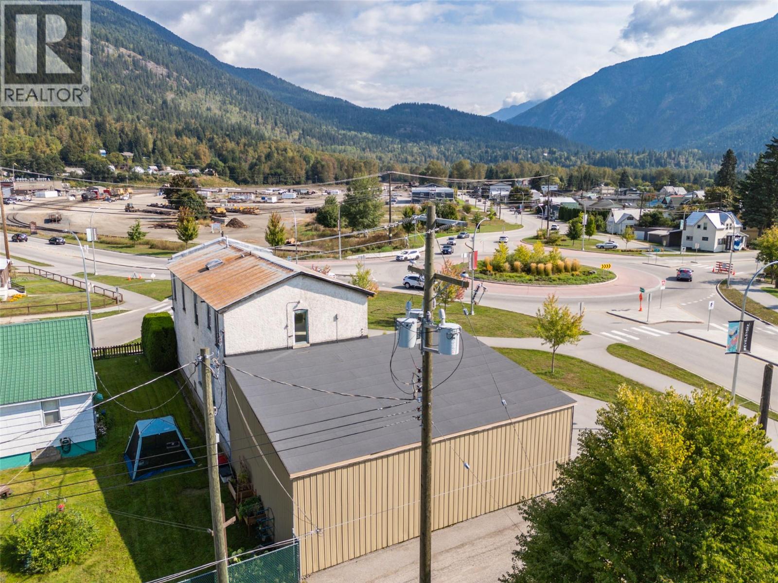  519 Fourth Street East, Revelstoke