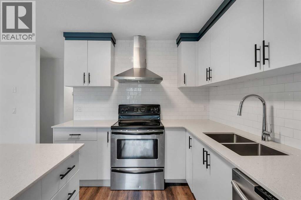 Single Family House Bi-level for Sale in  Cedardale Road SW Cedarbrae Calgary 