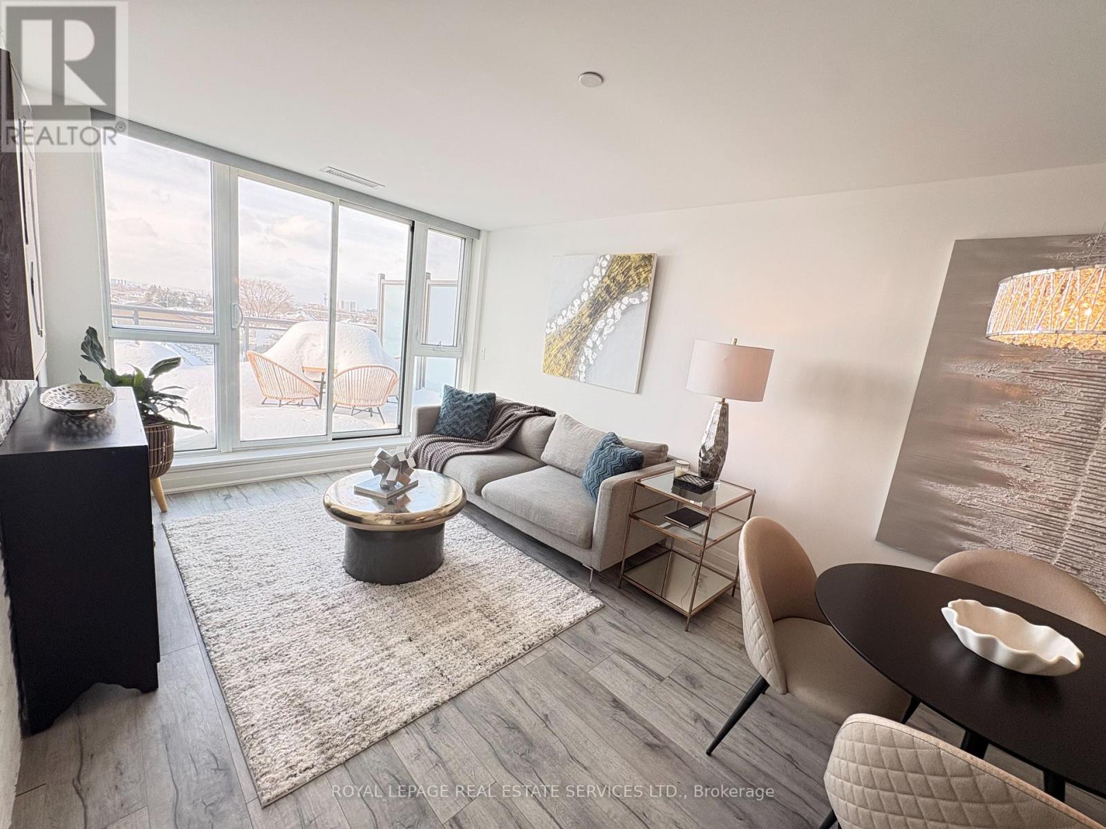 408 - 16 MCADAM AVENUE - Photo 2 of 47, Toronto (Yorkdale-Glen Park), Ontario