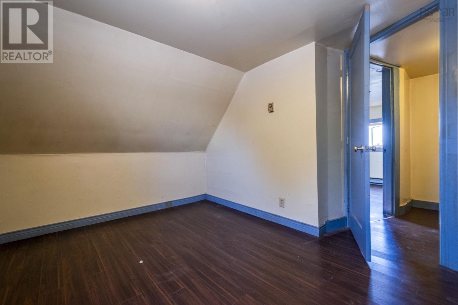 Property 21 of 37 of 73 St Marys Street