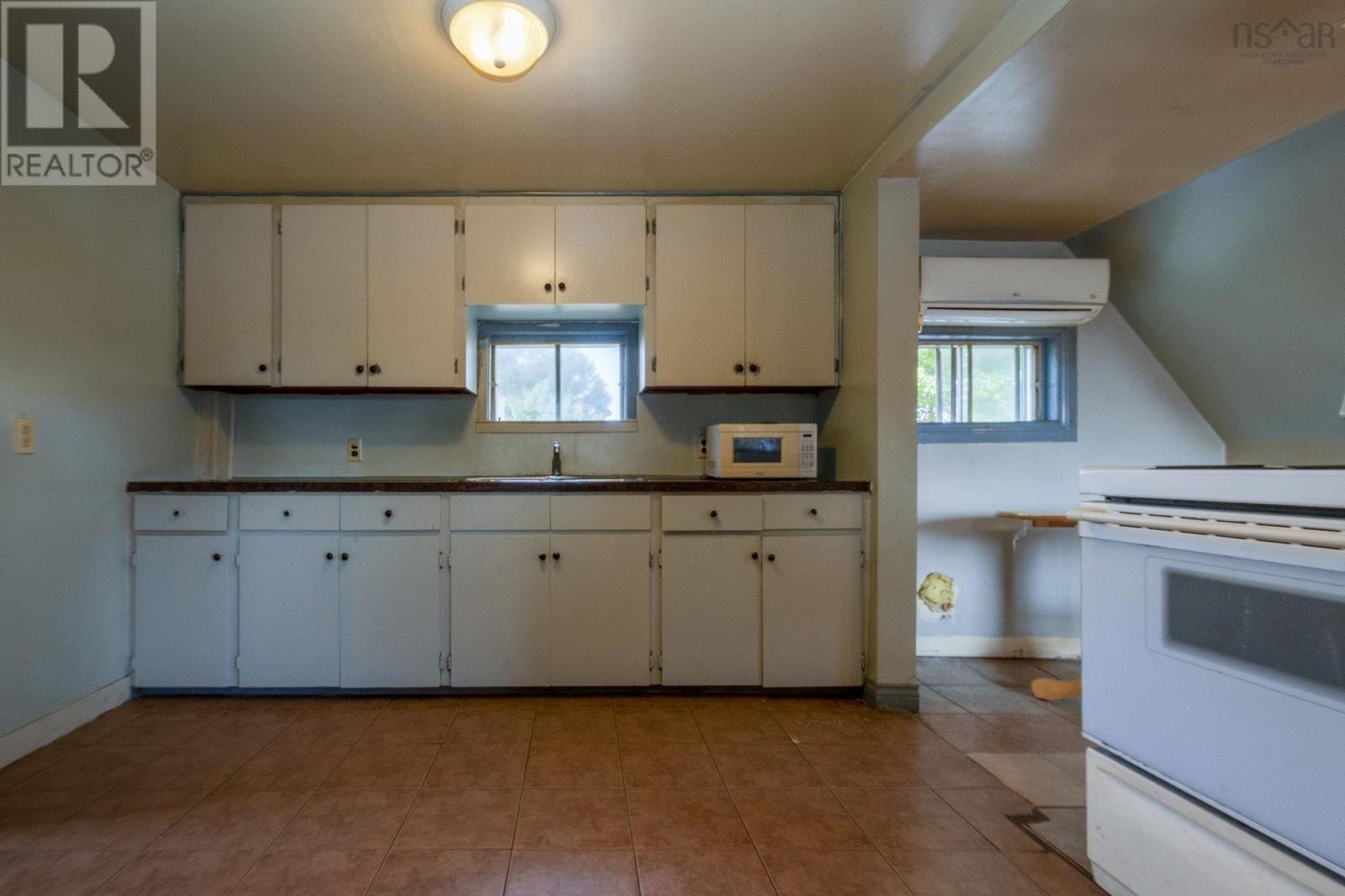 Property 4 of 37 of 73 St Marys Street