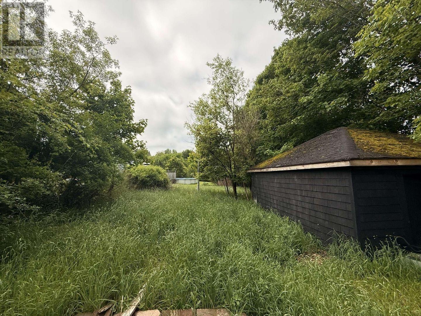 Property 5 of 17 of 18 Royalty Street