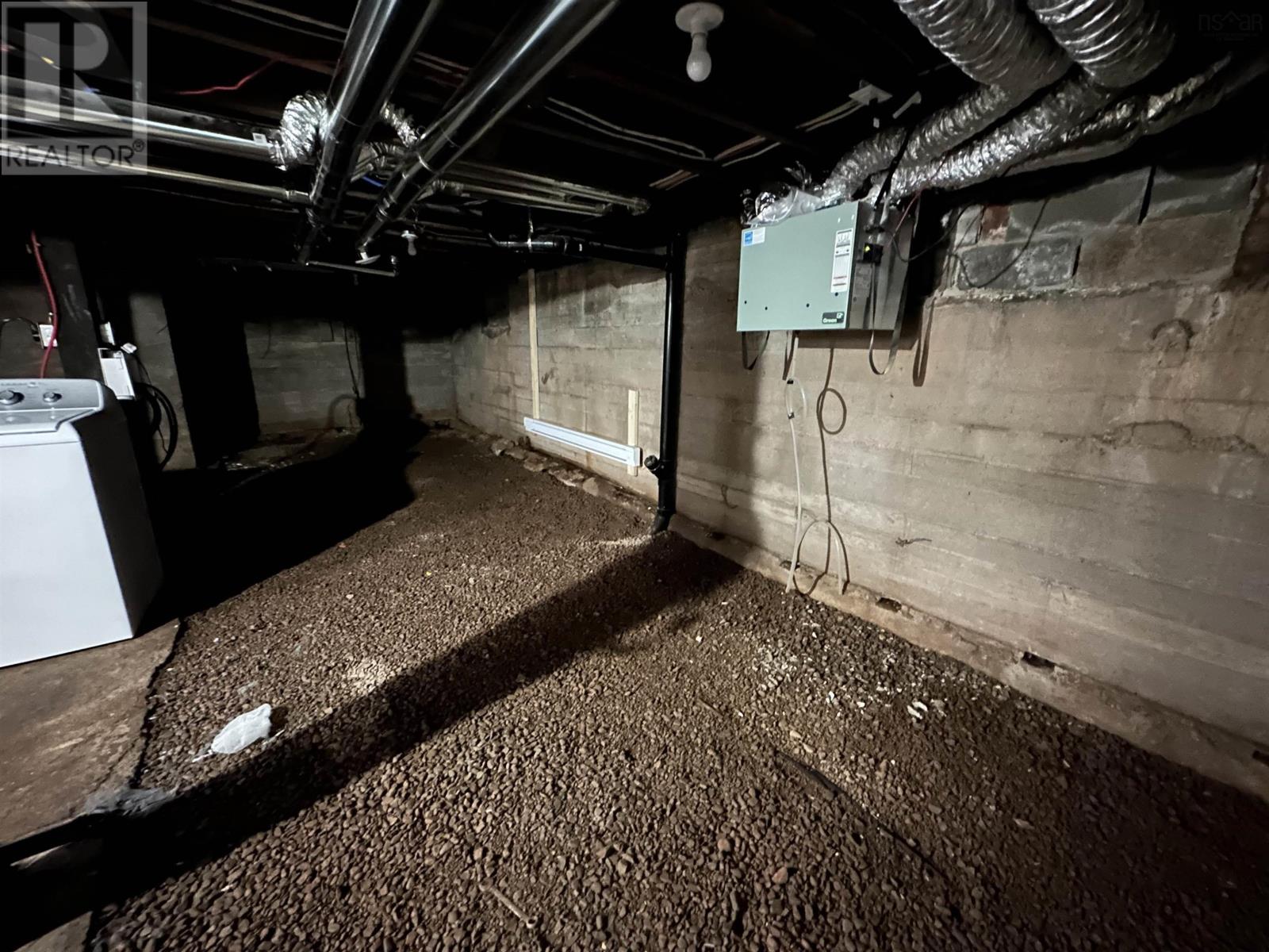 Property 17 of 17 of 18 Royalty Street