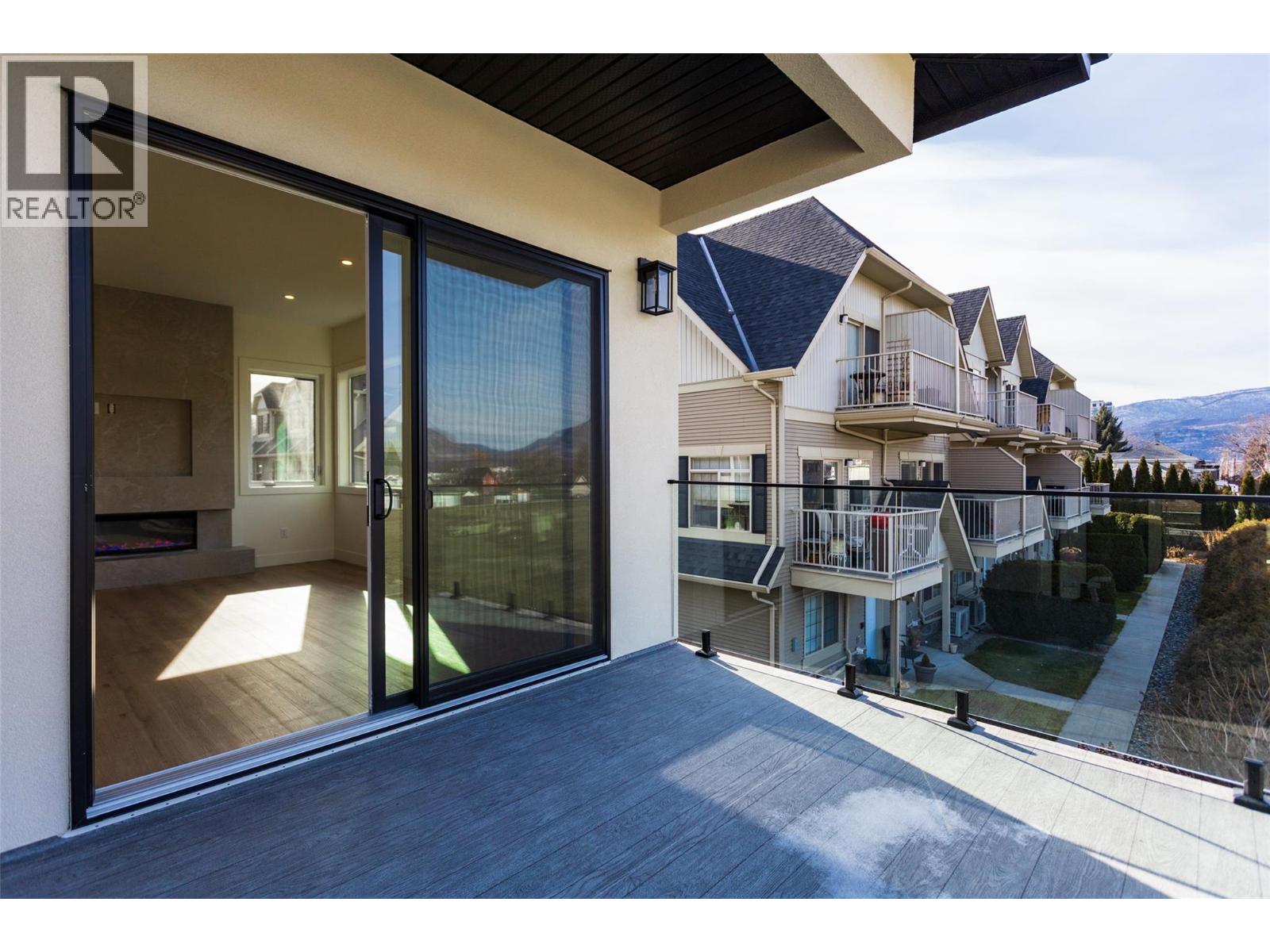 4 970 Lawson Avenue, Kelowna