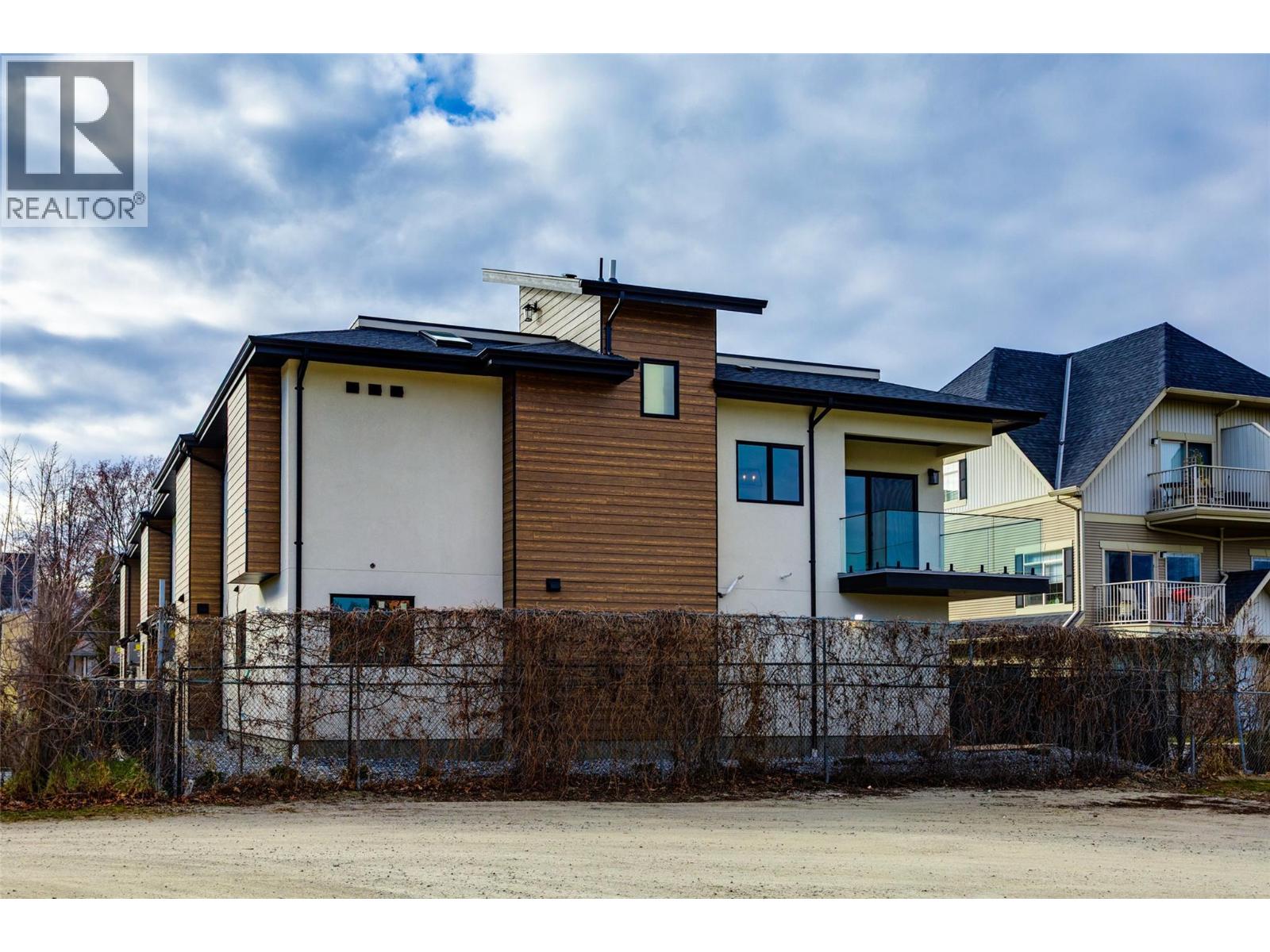 4 970 Lawson Avenue, Kelowna