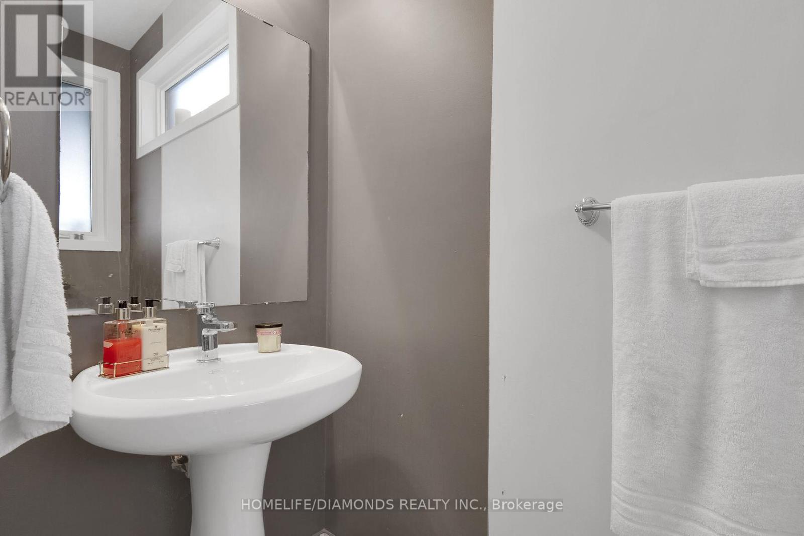 985 WEST VILLAGE SQUARE - Photo 5 of 30, London North (North M), Ontario