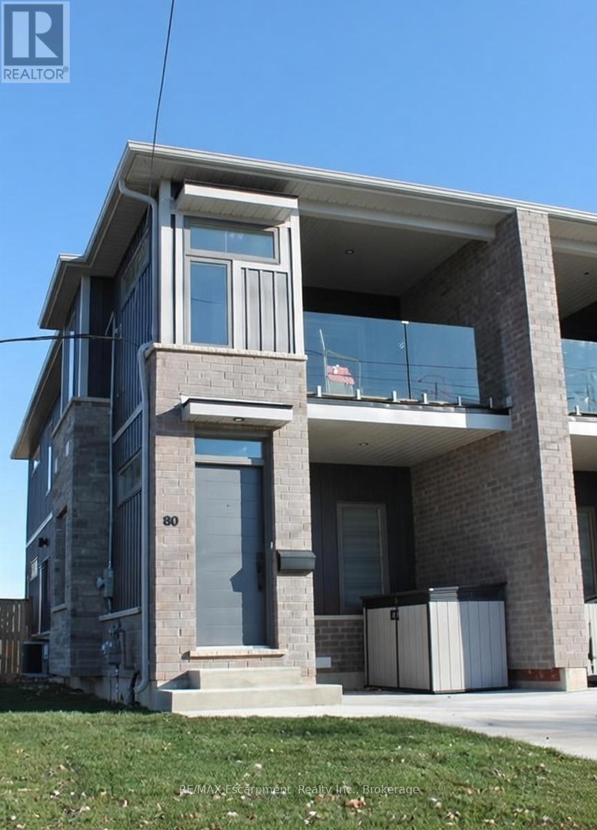 60 PARK AVENUE - Photo 2 of 21, St. Catharines (Secord Woods), Ontario