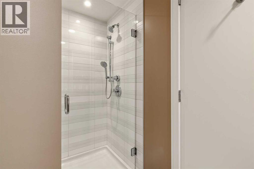 Single Family House for Sale in   Riverfront Avenue SW Chinatown Calgary 