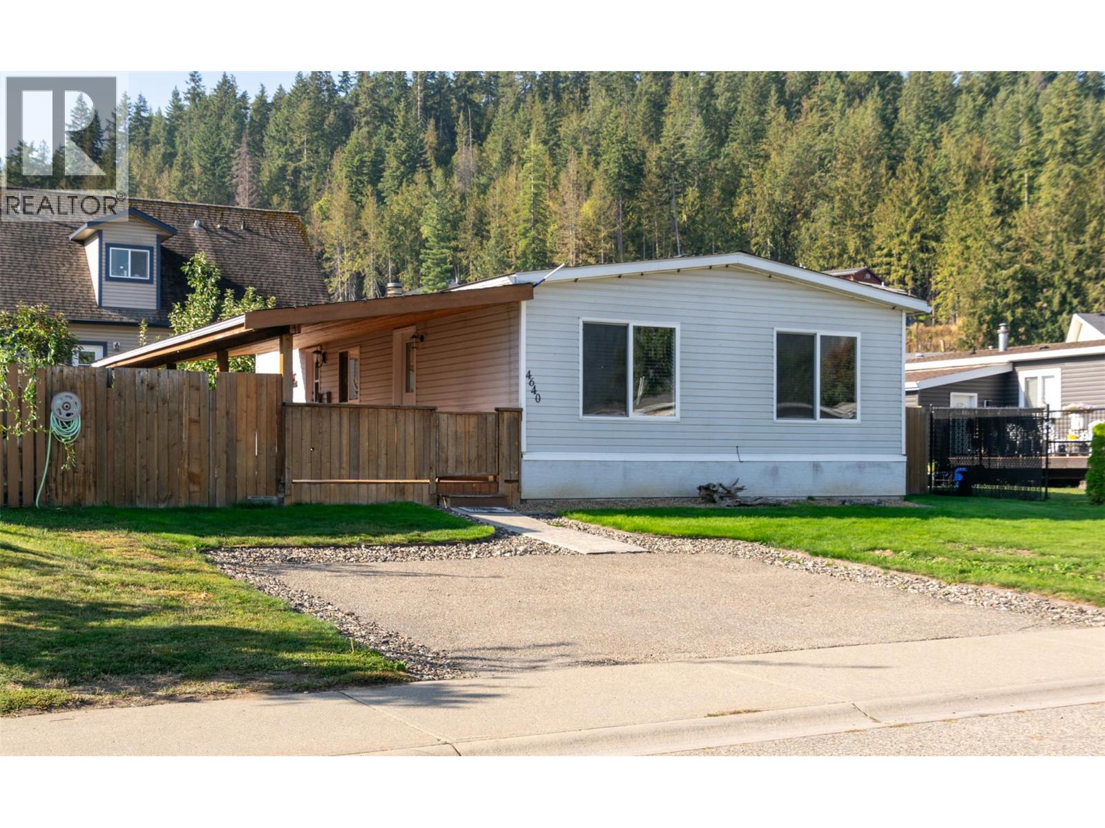  4640 73 Avenue Northeast, Salmon Arm
