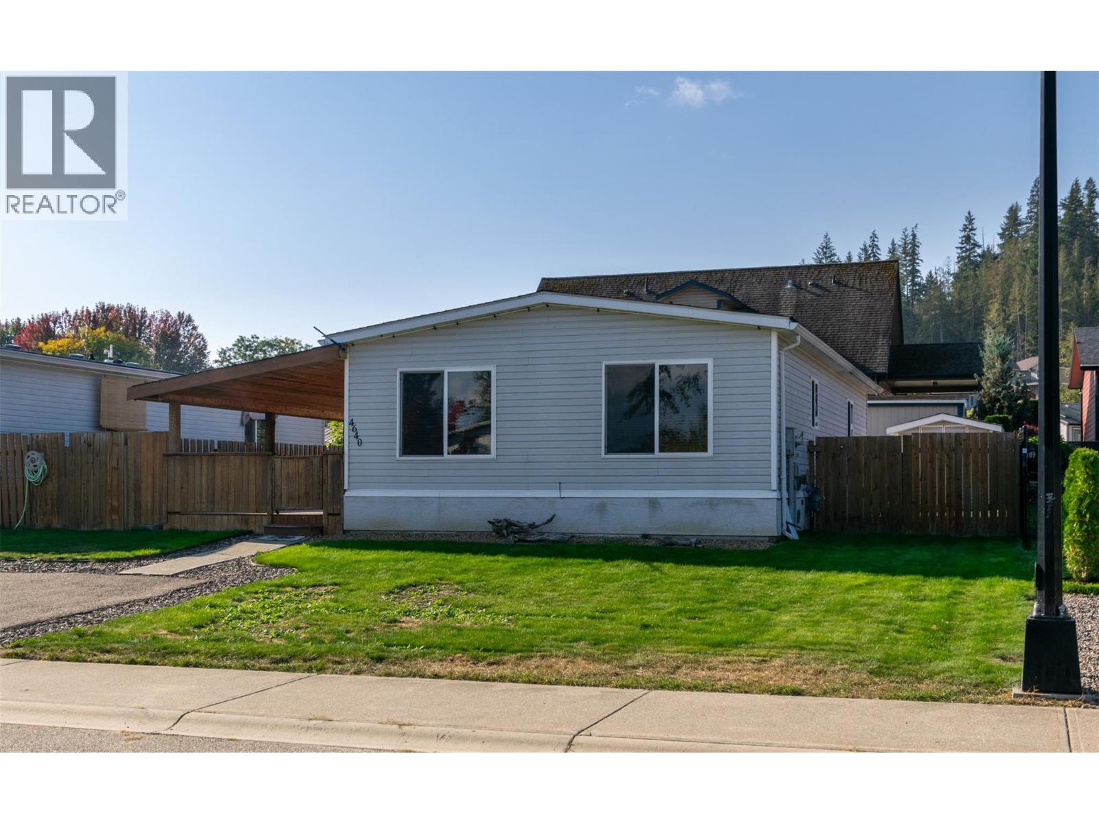  4640 73 Avenue Northeast, Salmon Arm