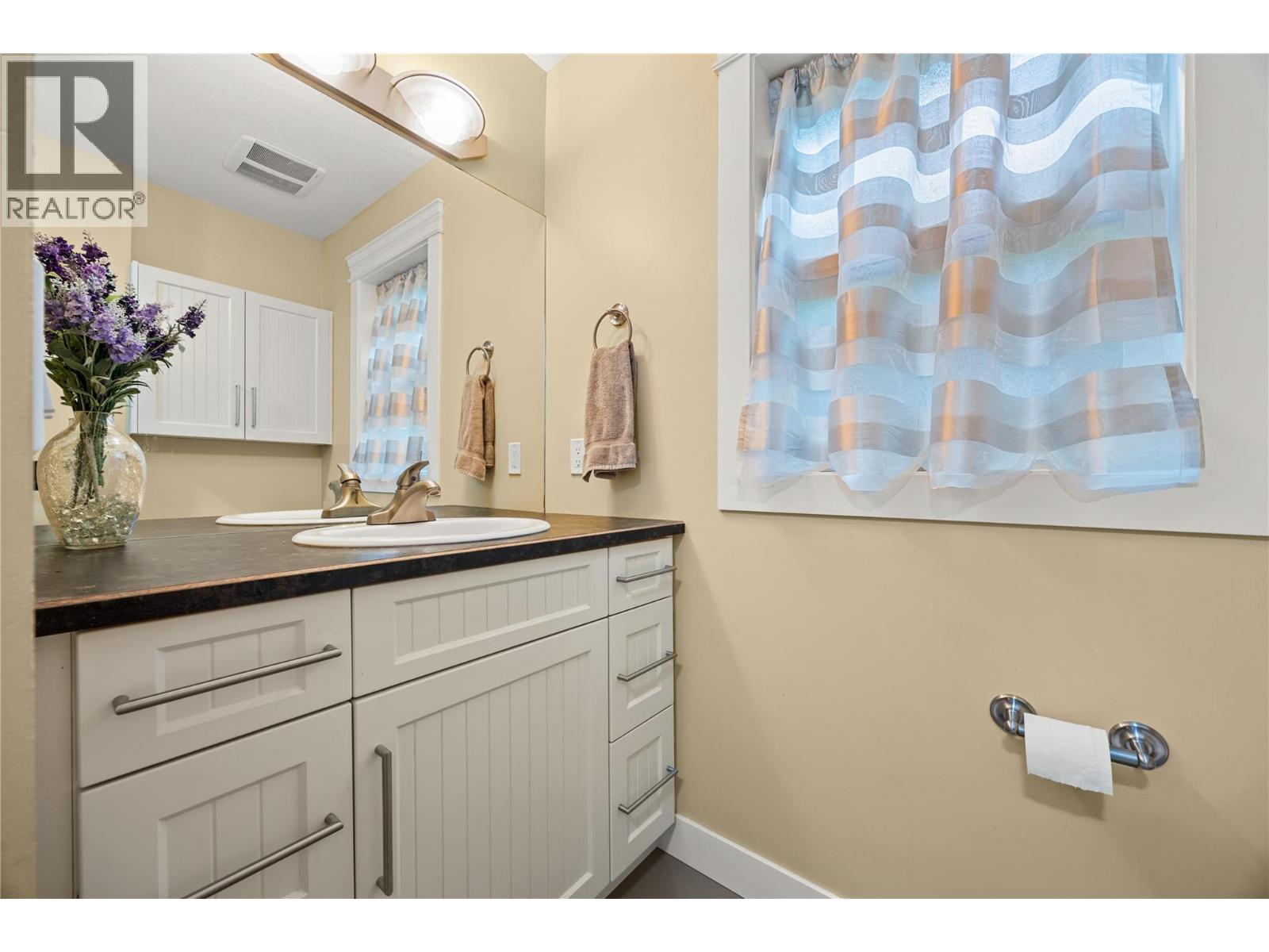  3414 Kingfisher Road, West Kelowna