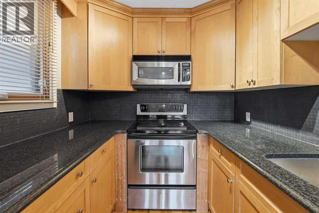 Single Family House for Sale in    Avenue NE Crescent Heights Calgary 