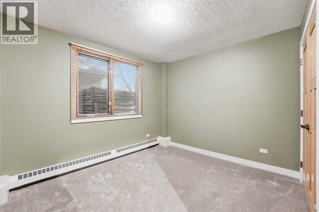 Single Family House for Sale in    Avenue NE Crescent Heights Calgary 