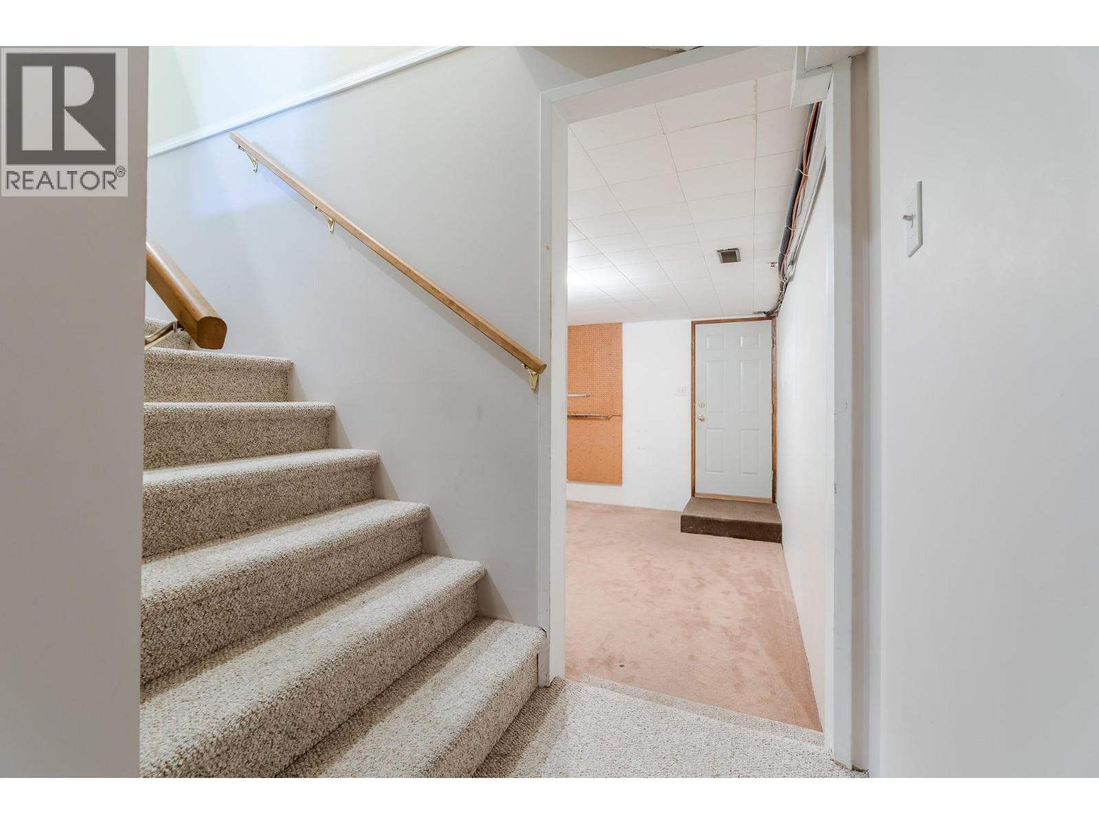 10 11121 Scott Street, Summerland