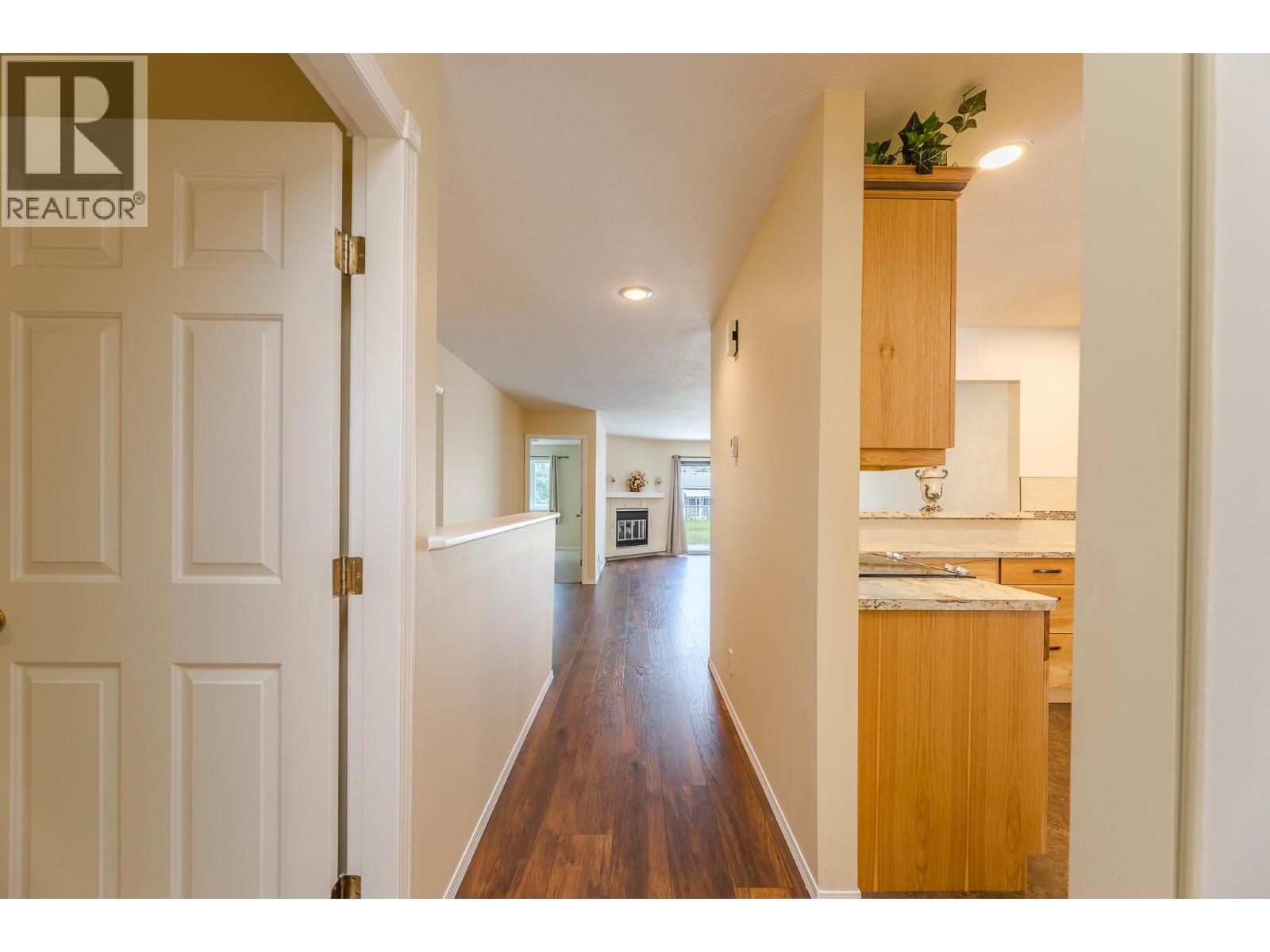 10 11121 Scott Street, Summerland