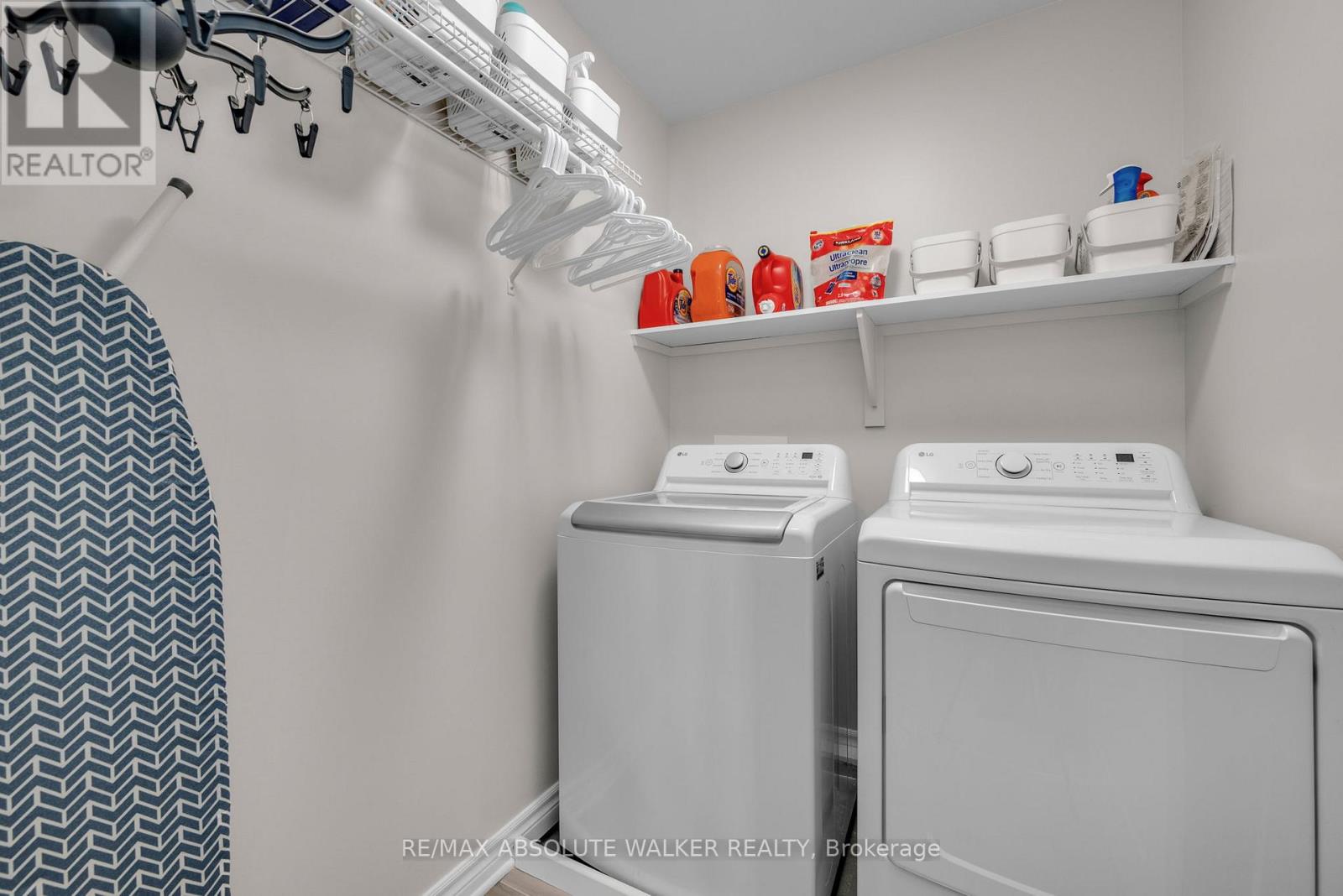 119 CAMBIE ROAD — photo 24