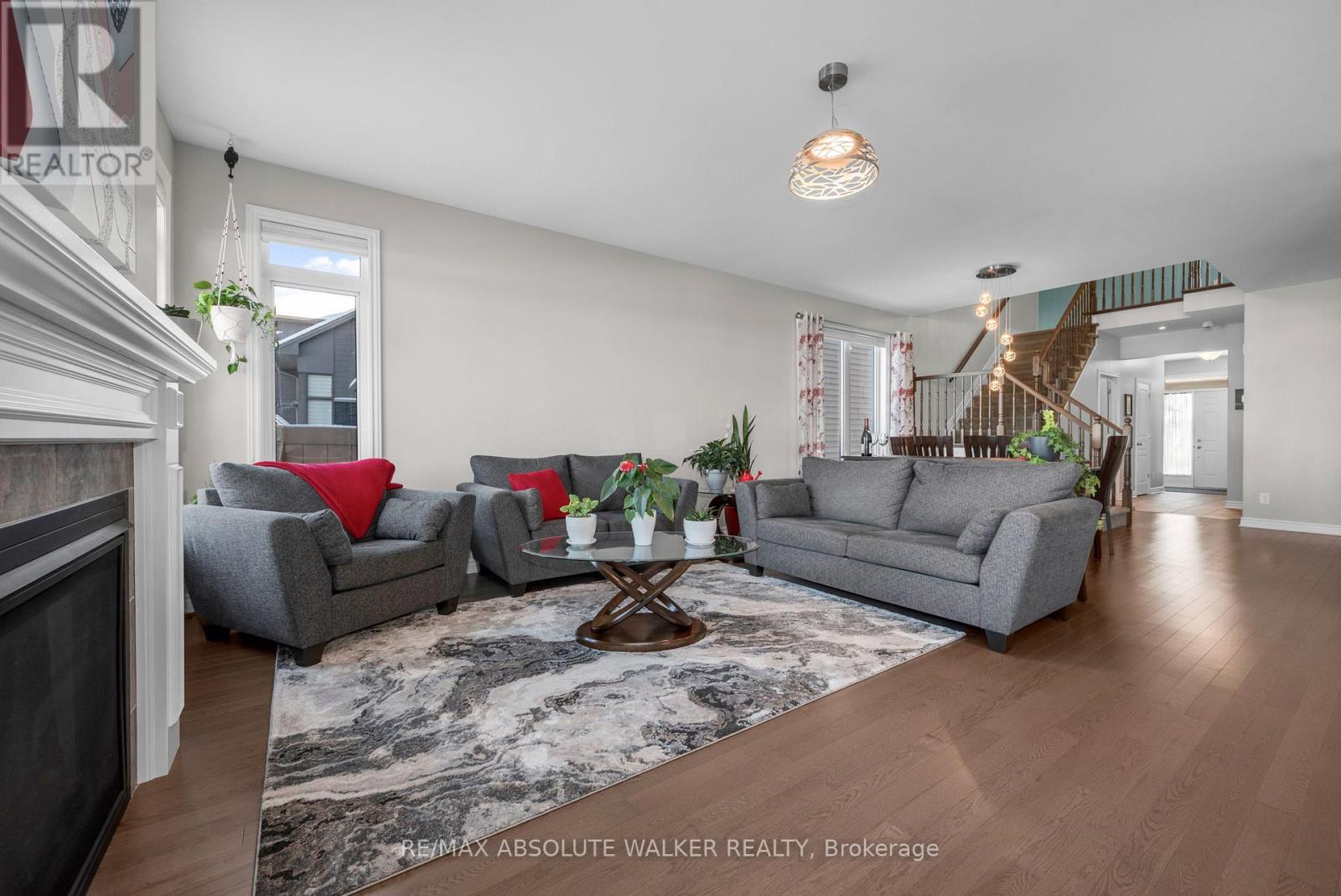 119 CAMBIE ROAD — photo 31