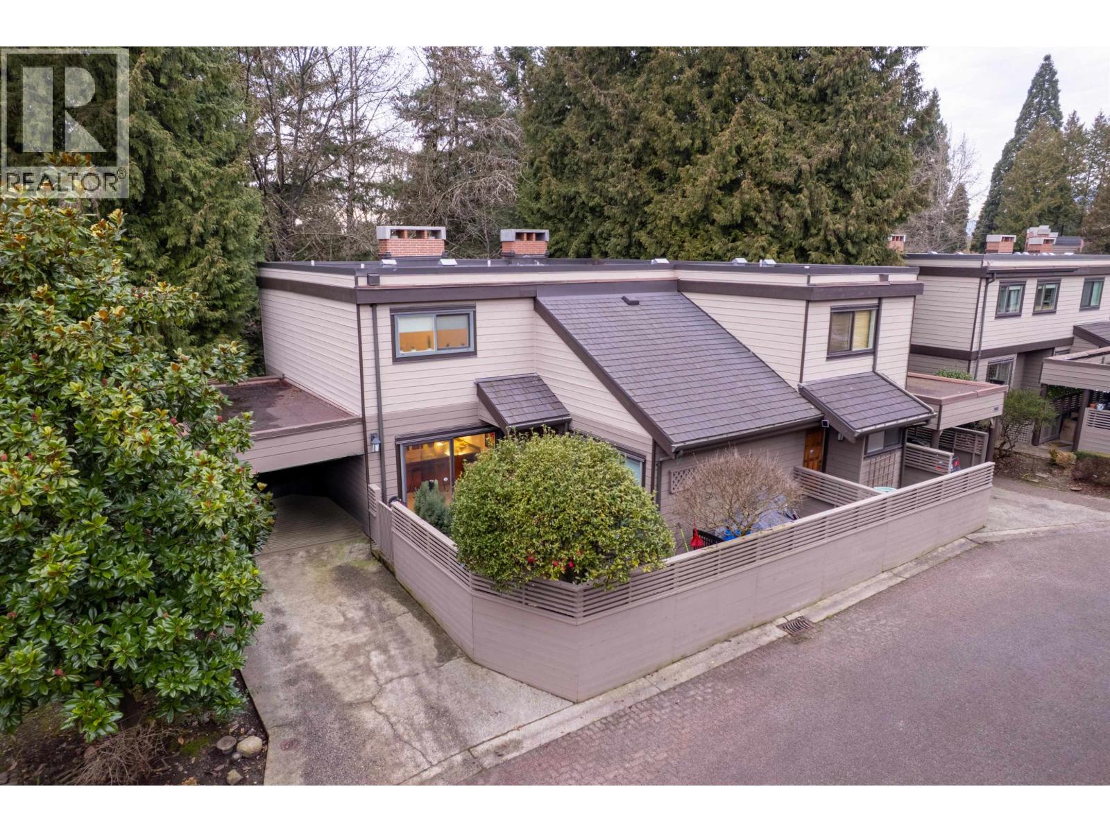 3993 PARKWAY DRIVE - Photo 2 of 34, Vancouver, British Columbia