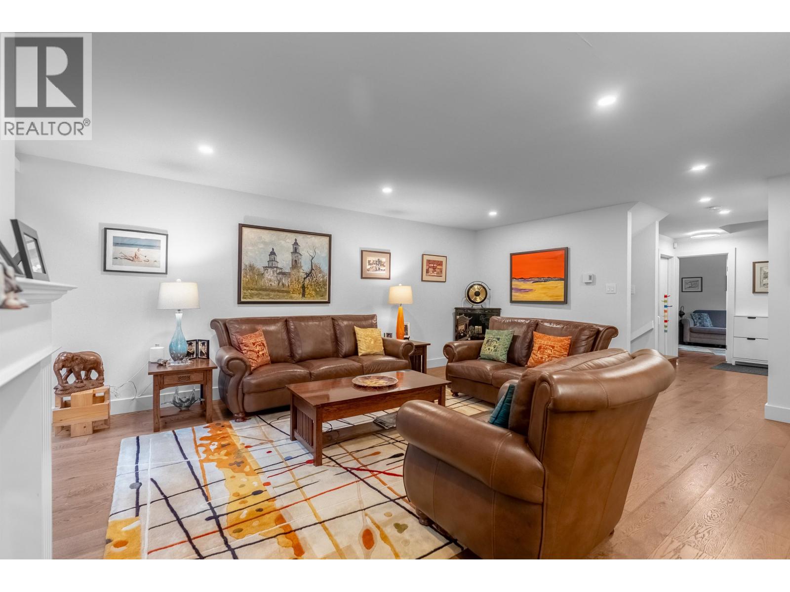 3993 PARKWAY DRIVE - Photo 4 of 34, Vancouver, British Columbia