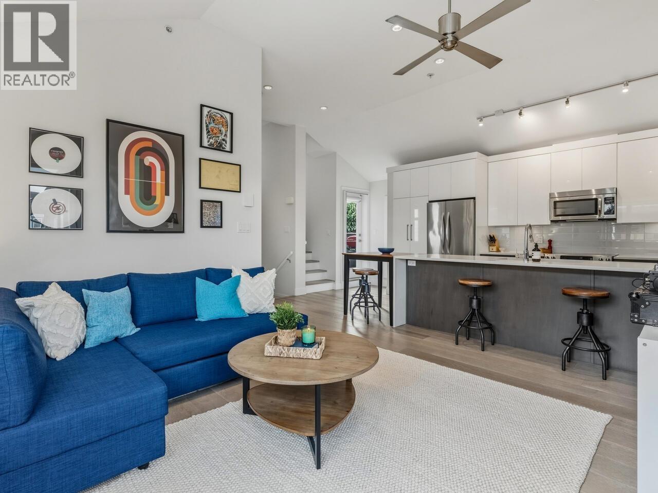 1681 KITCHENER STREET - Photo 3 of 31, Vancouver, British Columbia