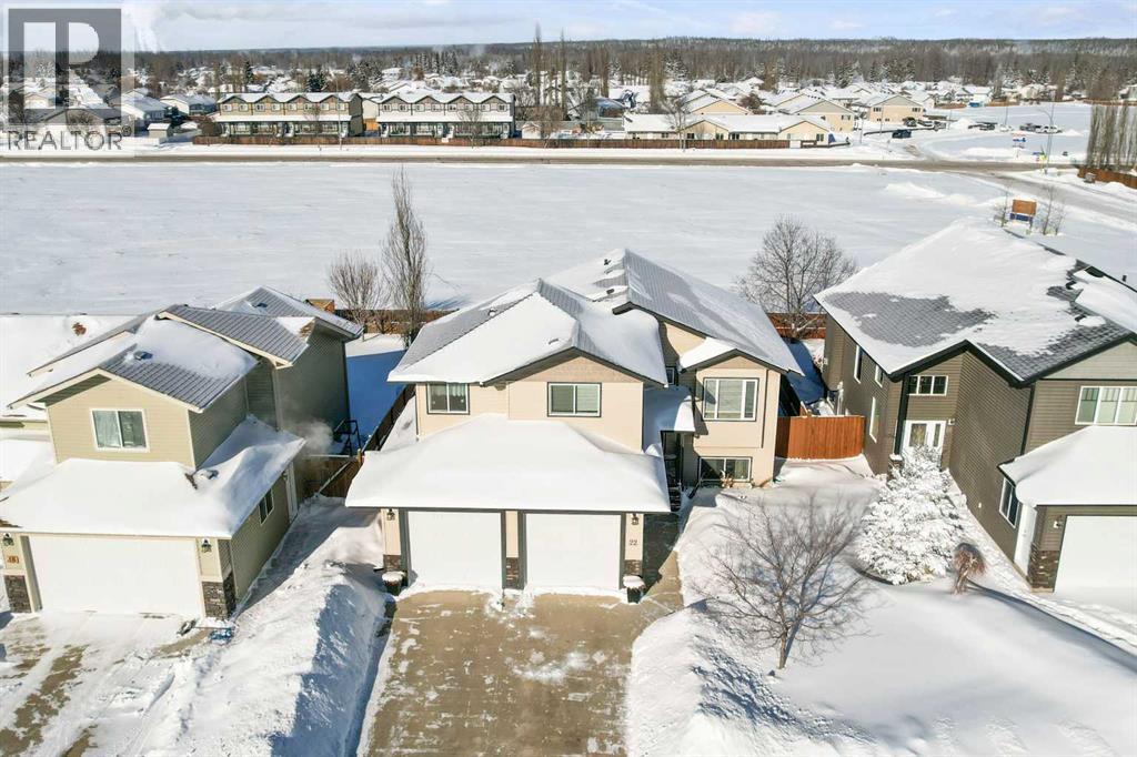 22 Spruce Road - Photo 3 of 25, Whitecourt, Alberta