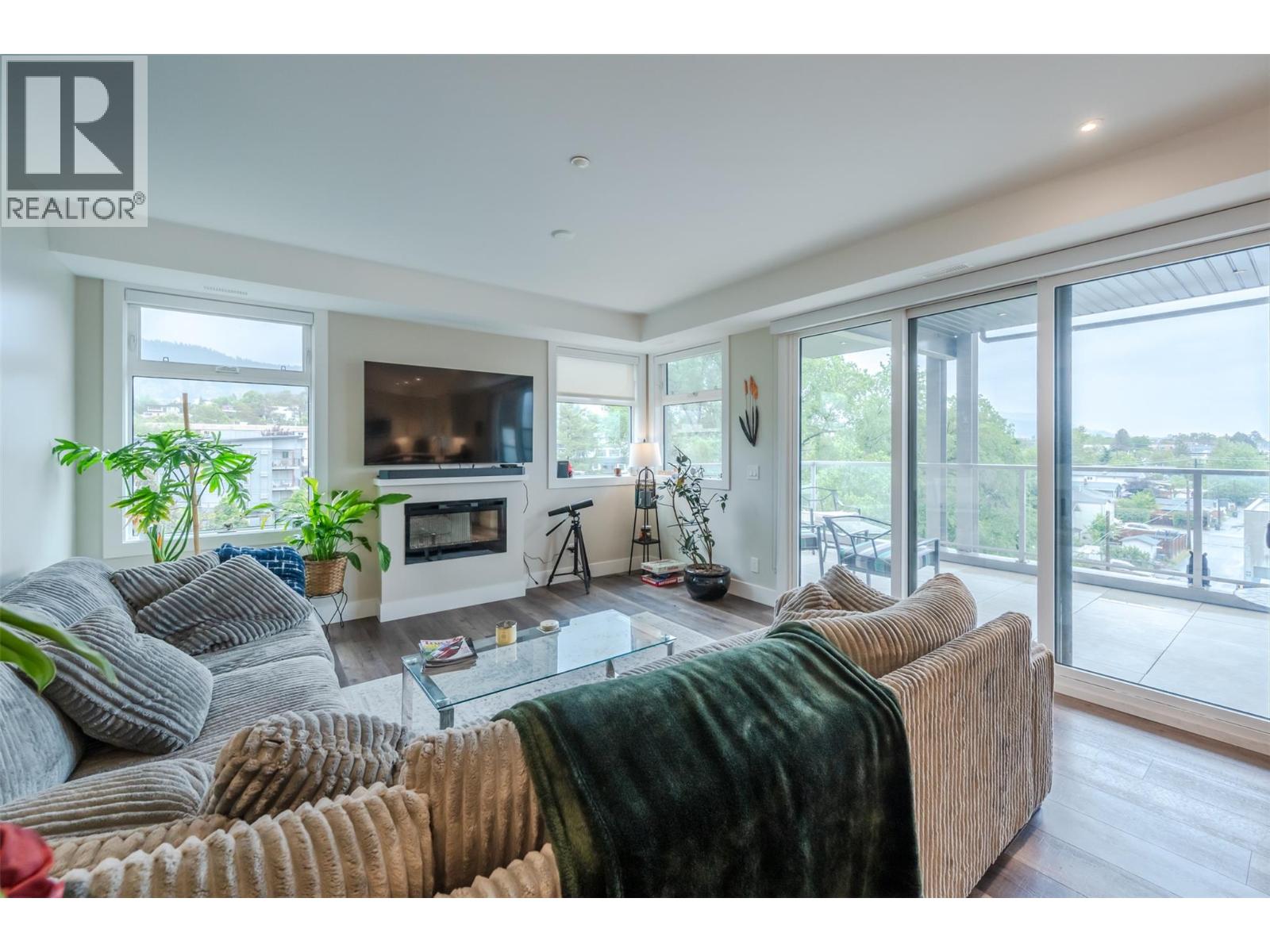 508 110 Ellis Street, Penticton