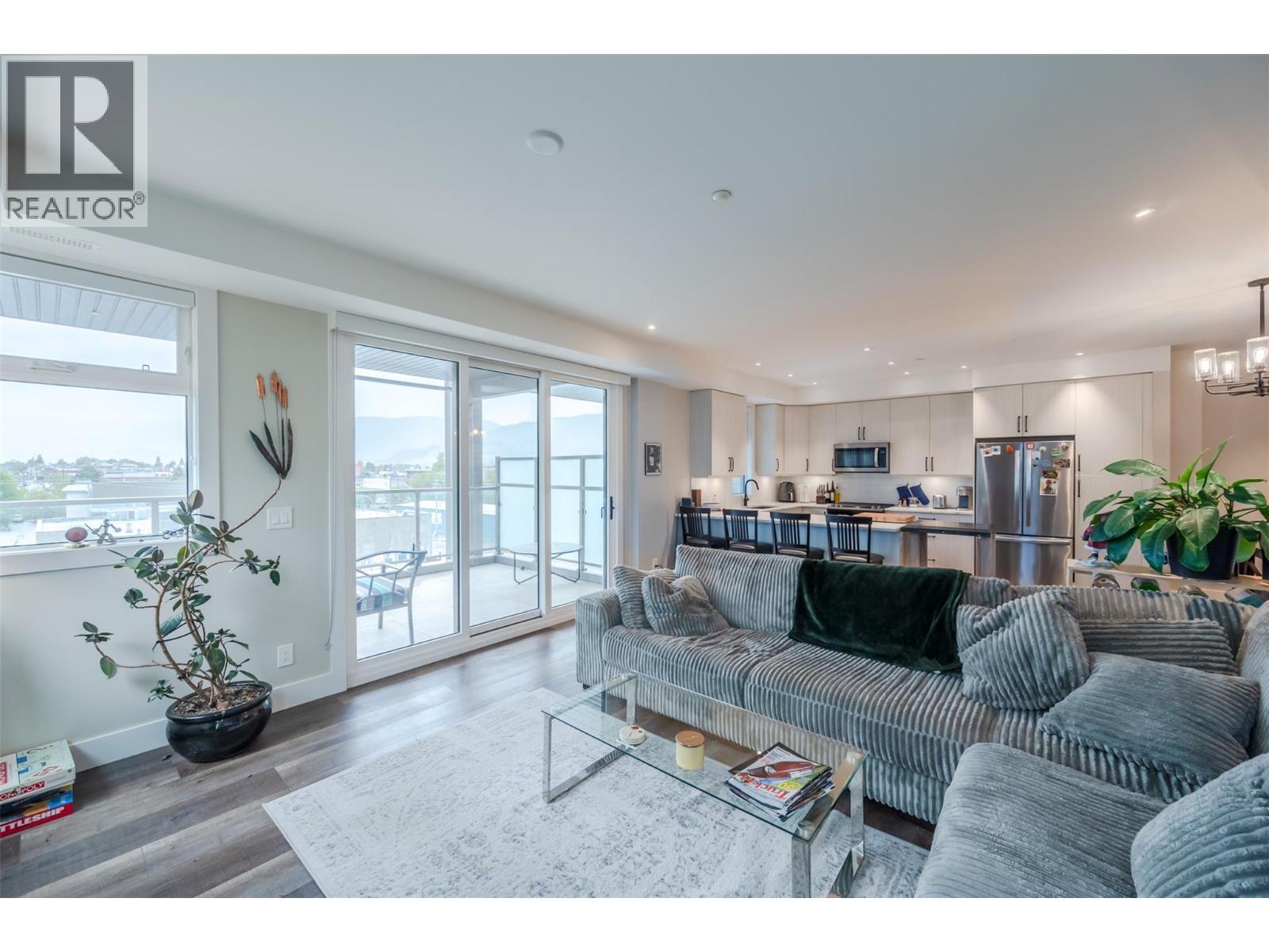 508 110 Ellis Street, Penticton