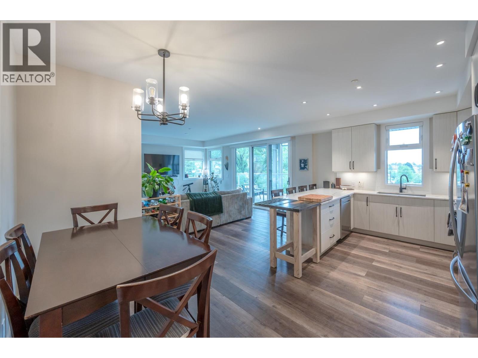 #508 110 Ellis Street - 12