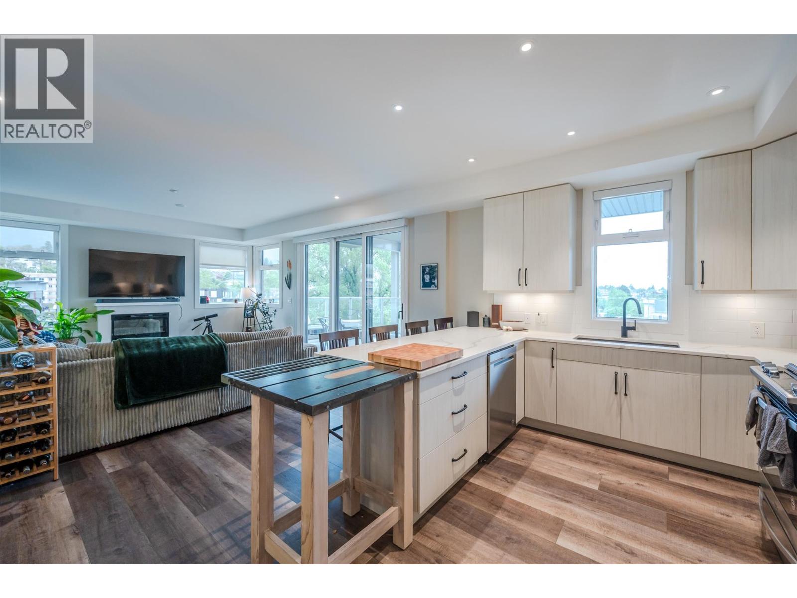 508 110 Ellis Street, Penticton