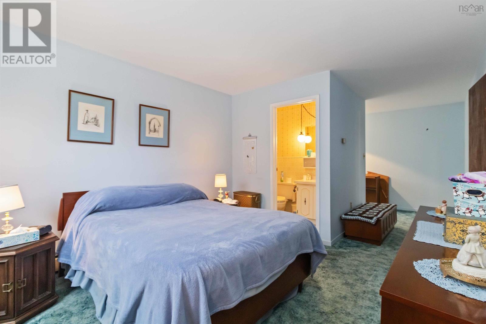 Property 31 of 47 of 2944 Connolly Street