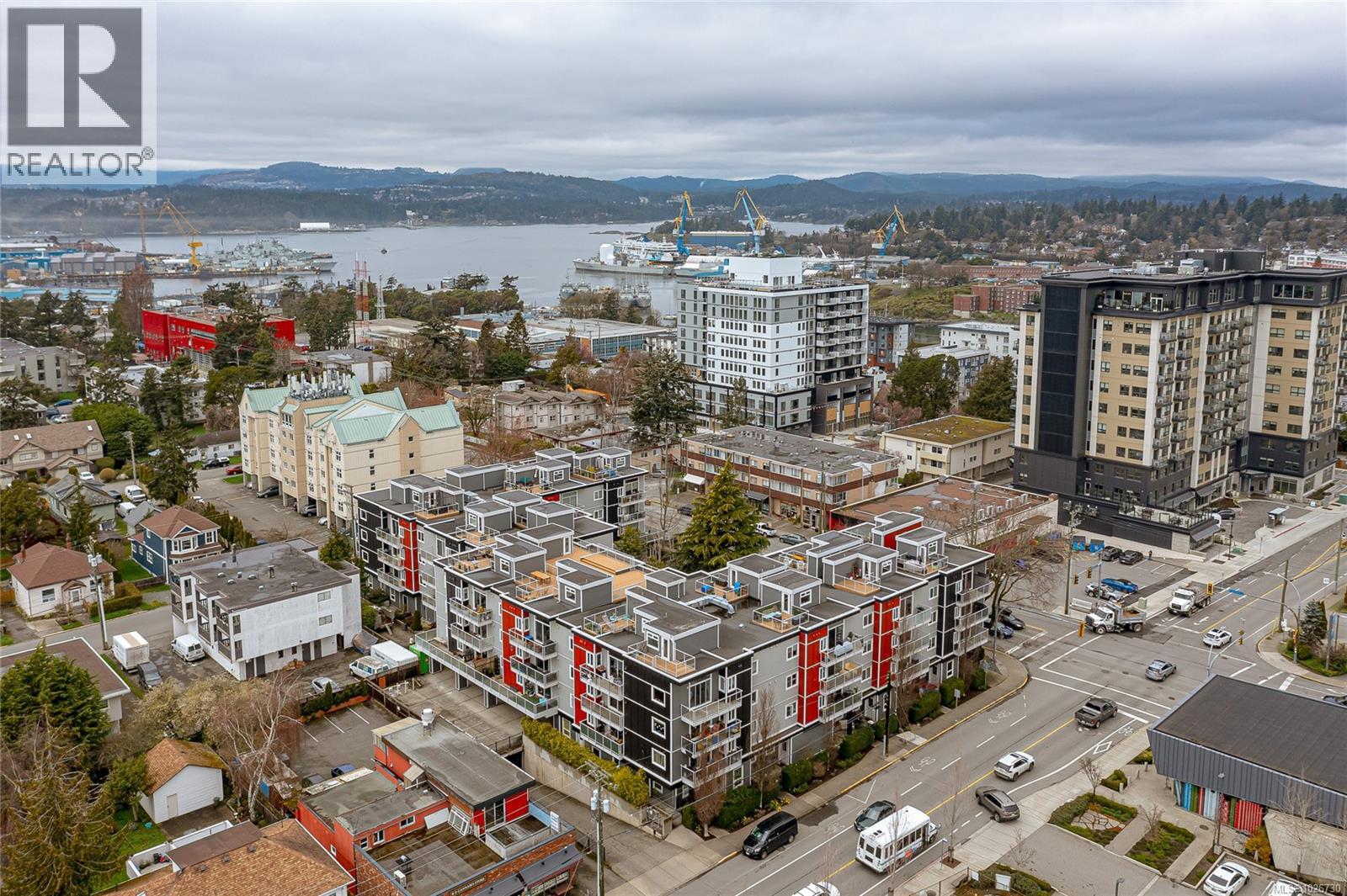 #312 1315 ESQUIMALT RD - 19