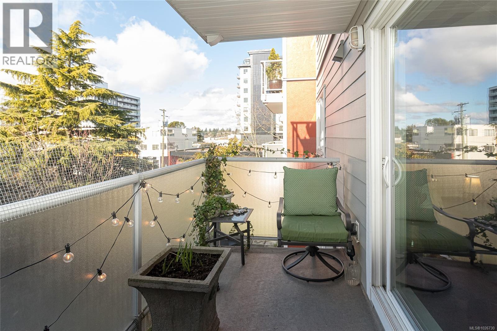 #312 1315 ESQUIMALT RD - 14