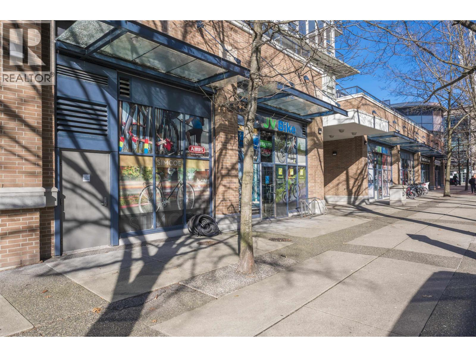 955 EXPO BOULEVARD, Vancouver — photo 2