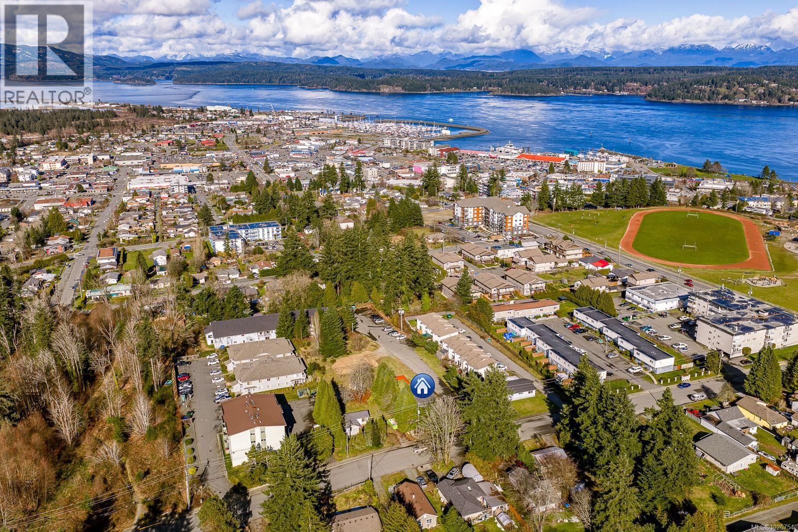 754 7th Ave - Photo 4 of 55, Campbell River, British Columbia